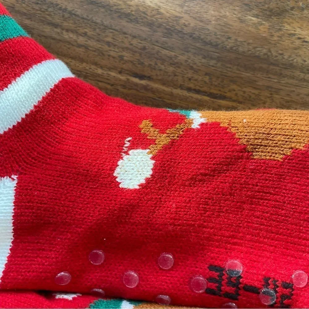 Women’s Fleece Lined Fuzzy Christmas Gripper Socks NWOT